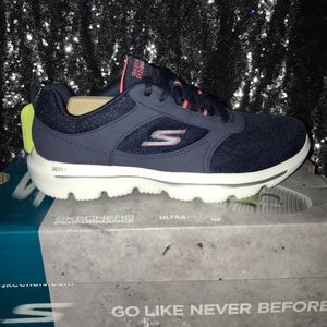 Skechers (…ultra pillar)
